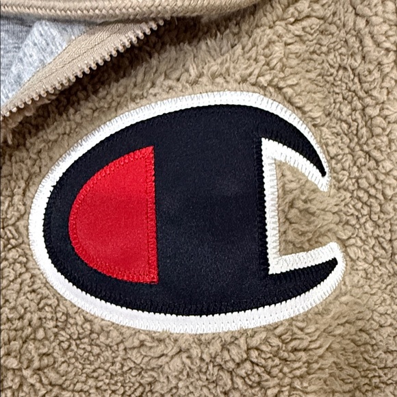 Champion Beige Sherpa Pullover - Picture 3 of 5